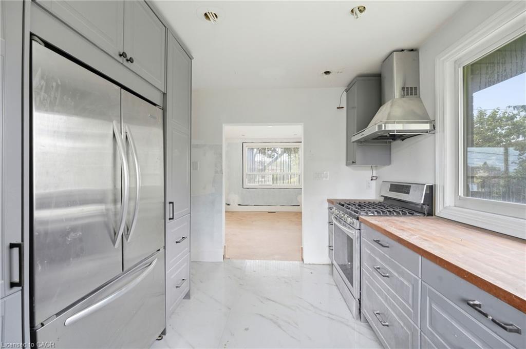 194 Simcoe Road Property Photo 14