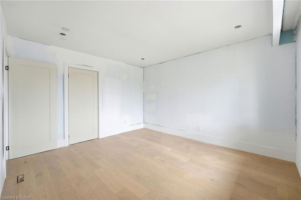 194 Simcoe Road Property Photo 18