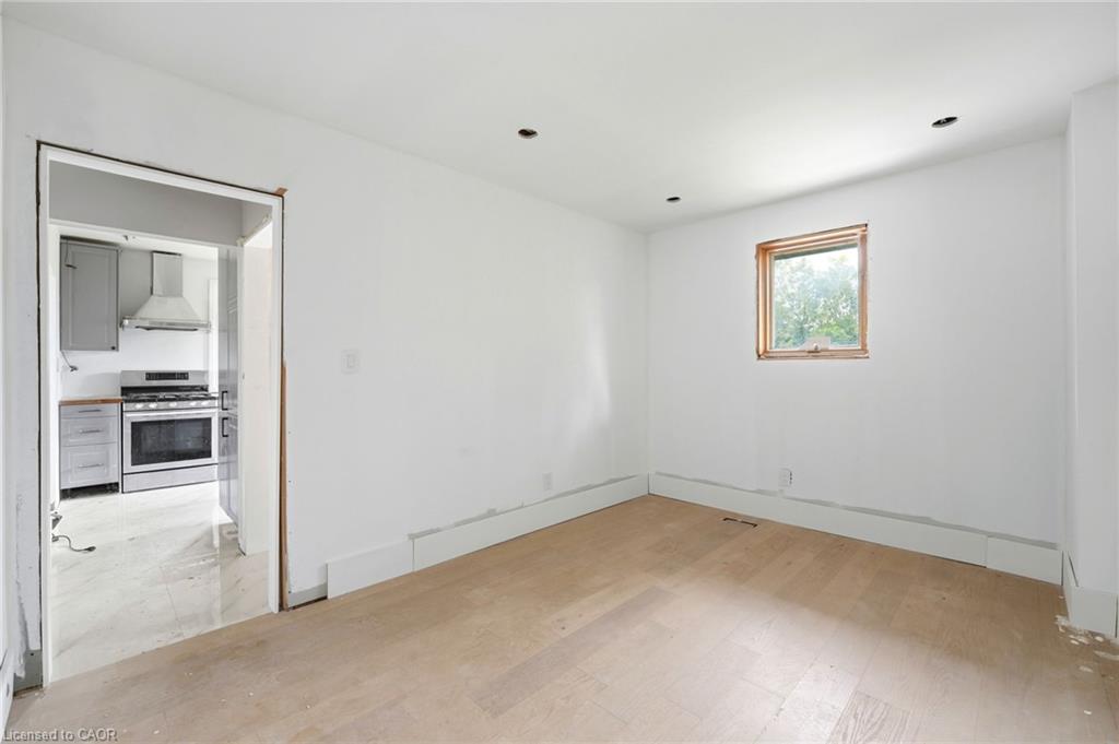 194 Simcoe Road Property Photo 22