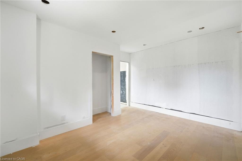 194 Simcoe Road Property Photo 24