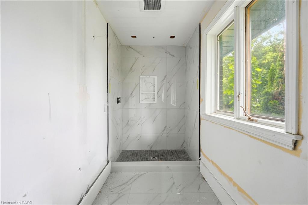 194 Simcoe Road Property Photo 27