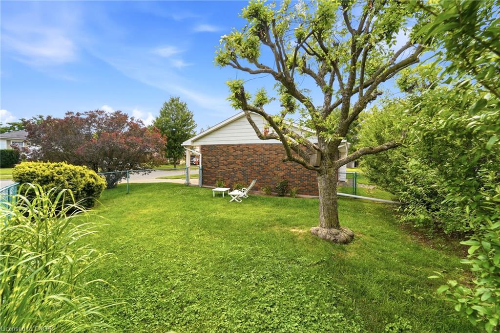 491 Shannon Crescent Property Photo 8