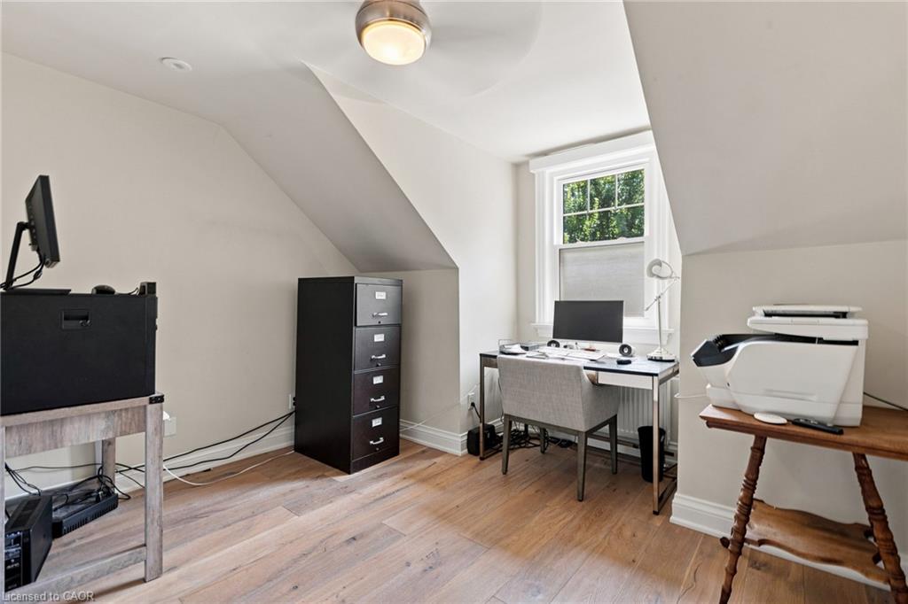 105 Whittington Place Property Photo 34