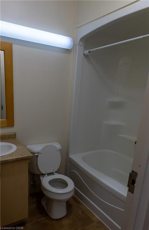 40 East Avenue Property Photo 5