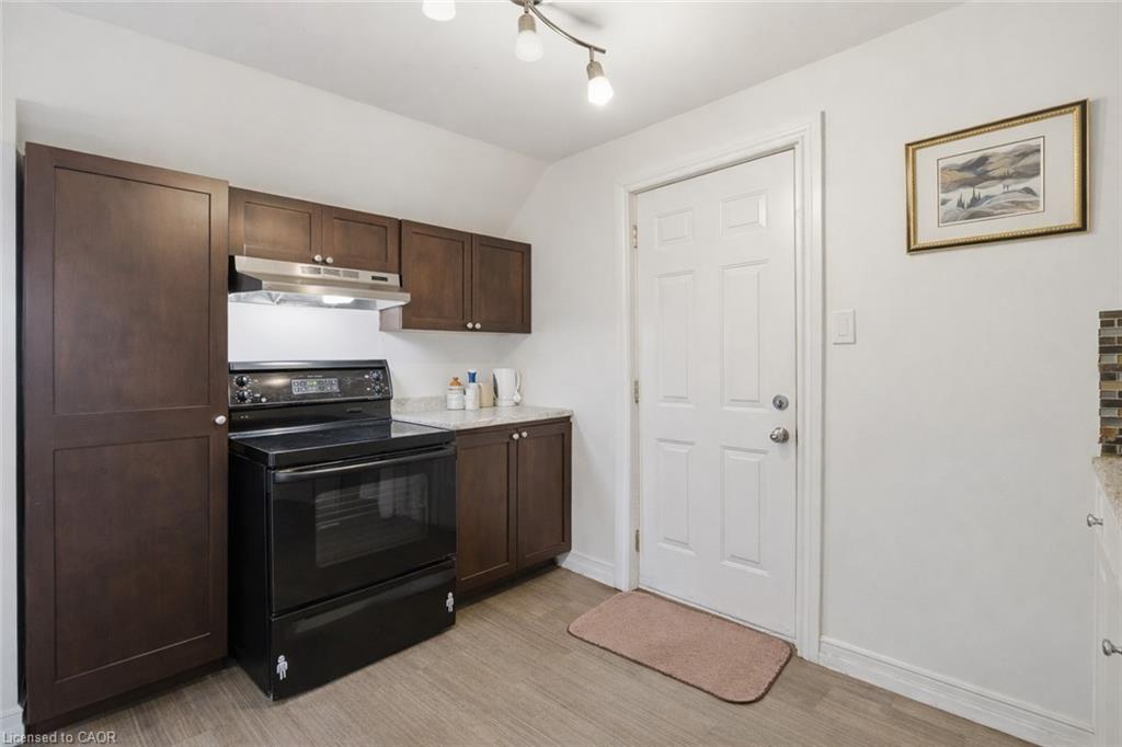 260 Prospect Street S Property Photo 16