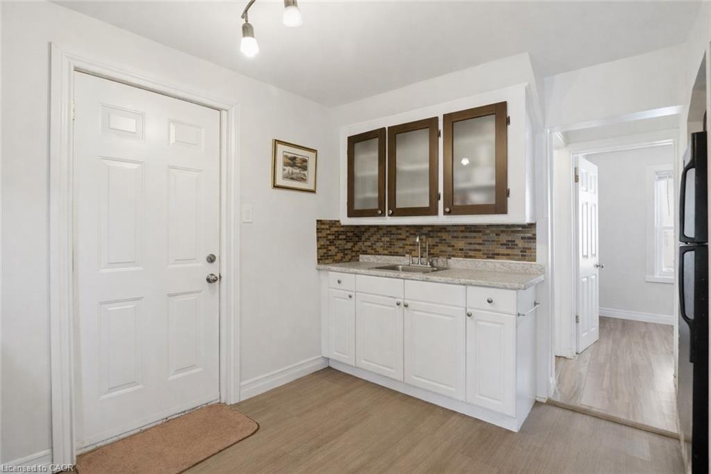 260 Prospect Street S Property Photo 17