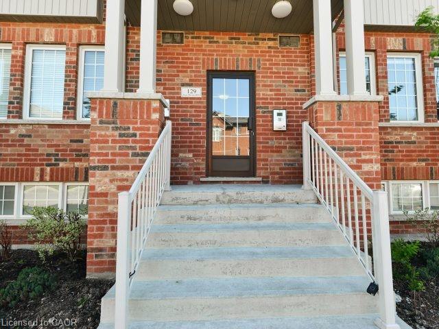 7-129 Isaac Devins Boulevard Property Photo 4