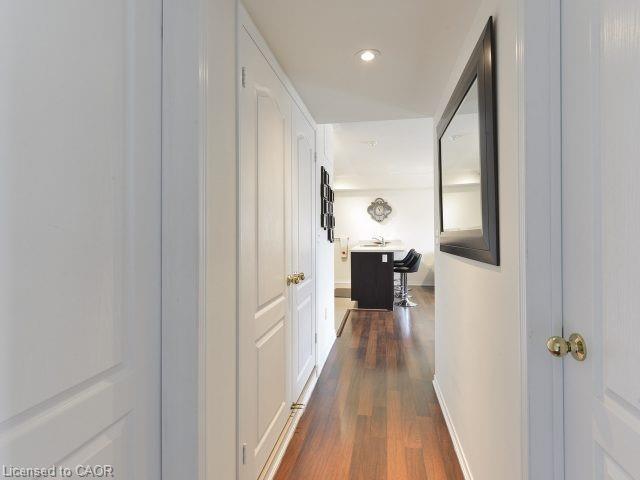 7-129 Isaac Devins Boulevard Property Photo 18