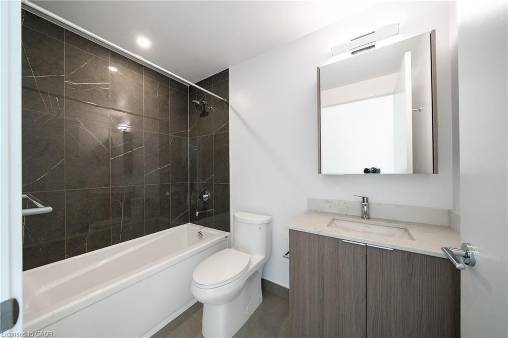 644-500 Upper Wellington Street Property Photo 17