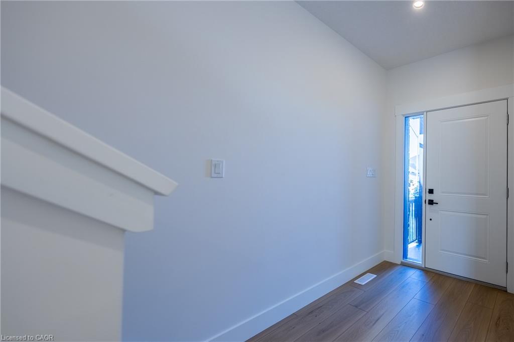 107 Amber Street Property Photo 13
