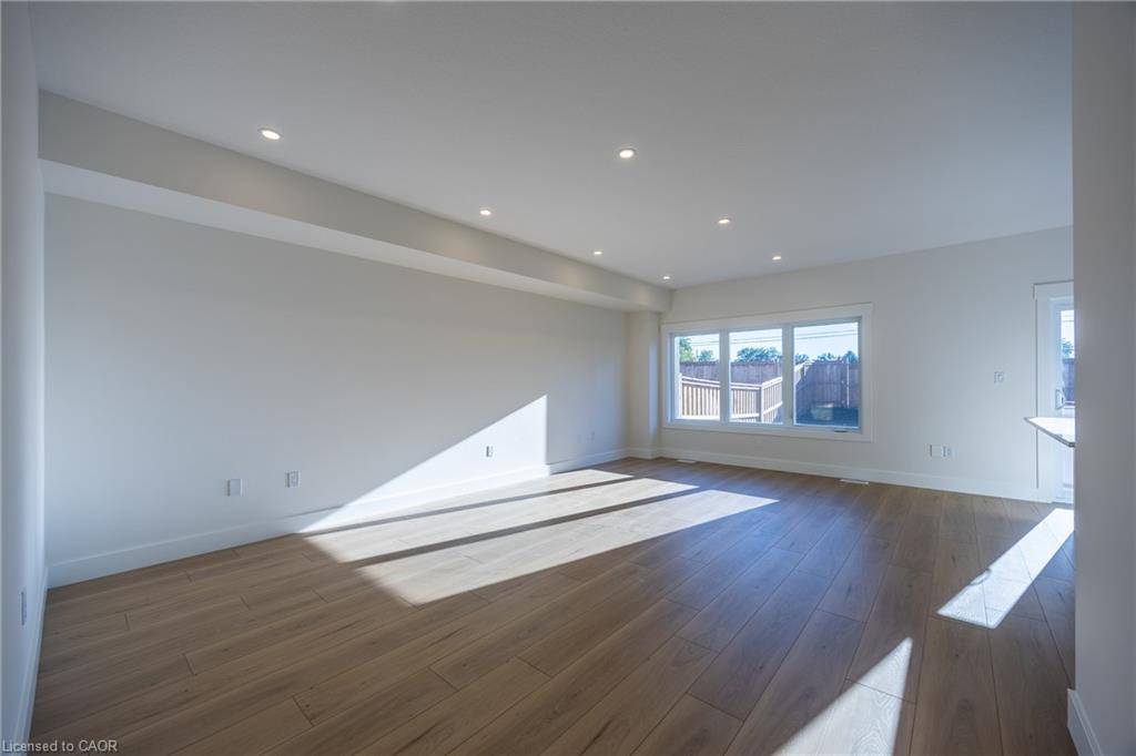107 Amber Street Property Photo 16
