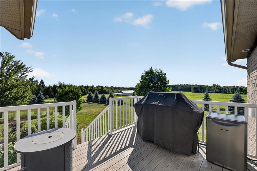 5767 Tenth Line Property Photo 15