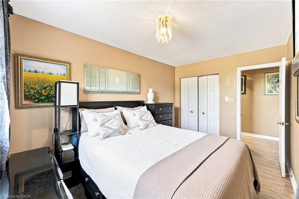 202-851 Queenston Road Property Photo 16