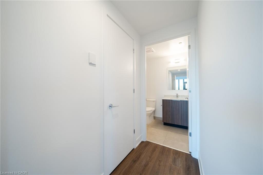 520-500 Upper Wellington Street Property Photo 17