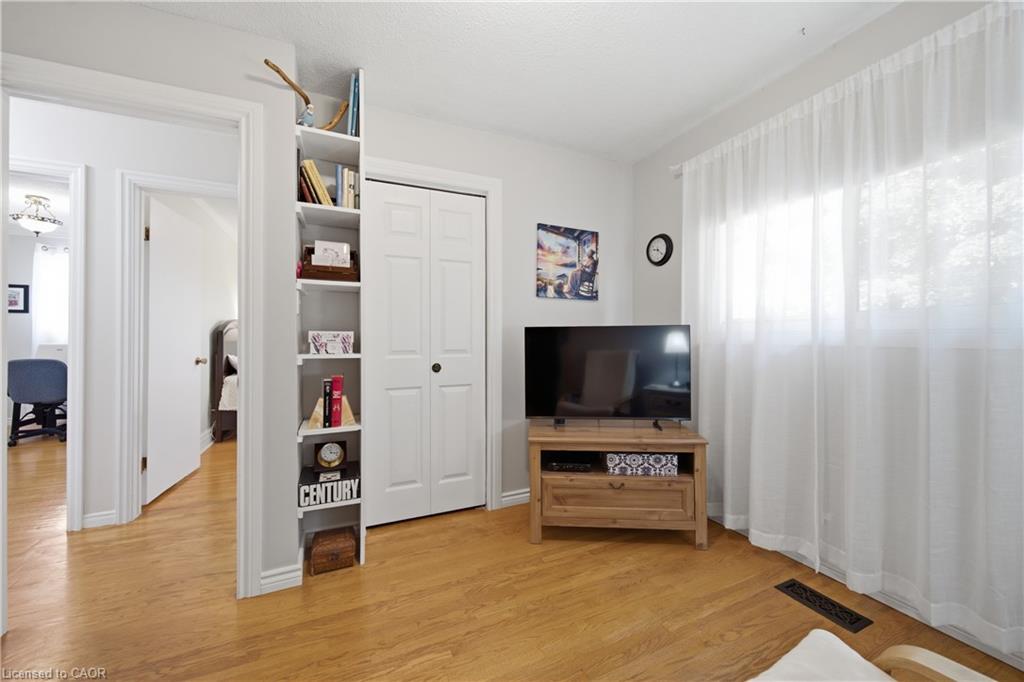 22 Mountford Drive Property Photo 21