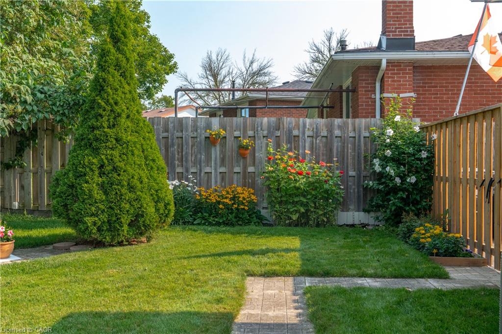 22 Mountford Drive Property Photo 32