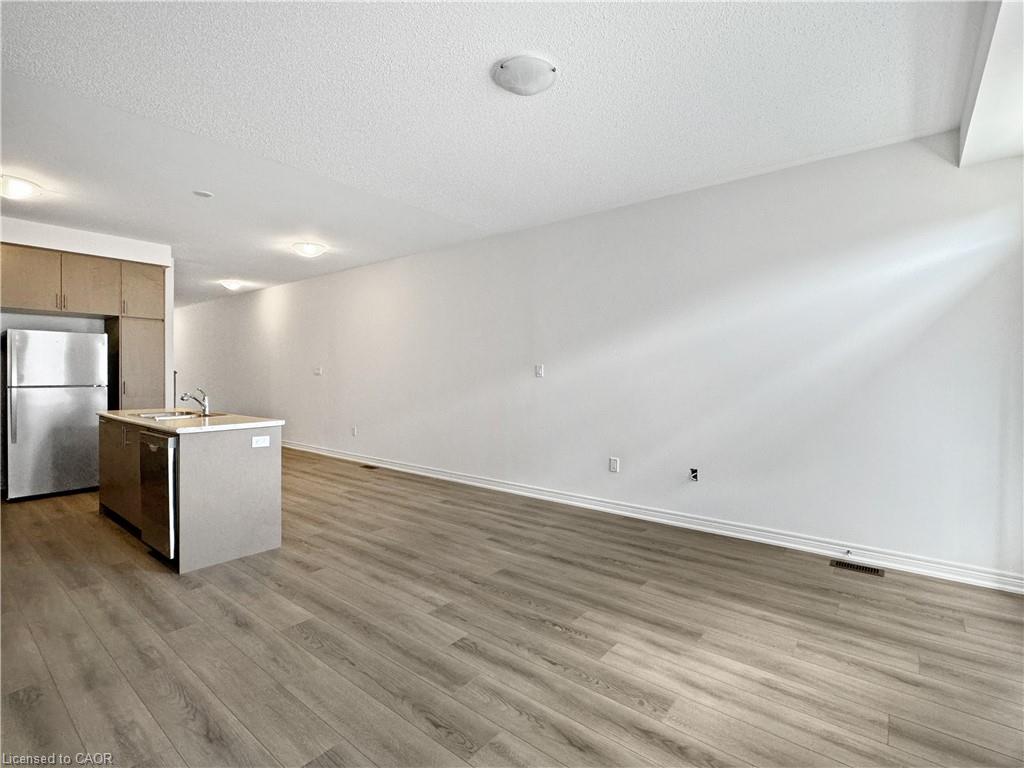 82 Gledhill Crescent Property Photo 10
