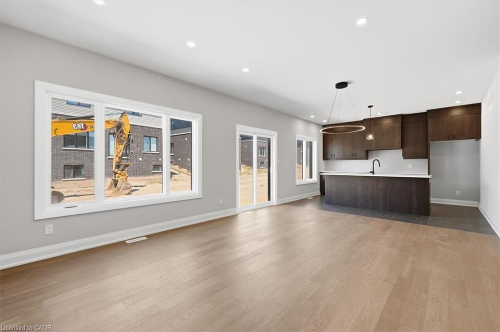 1-6561 Alexa Common Property Photo 10