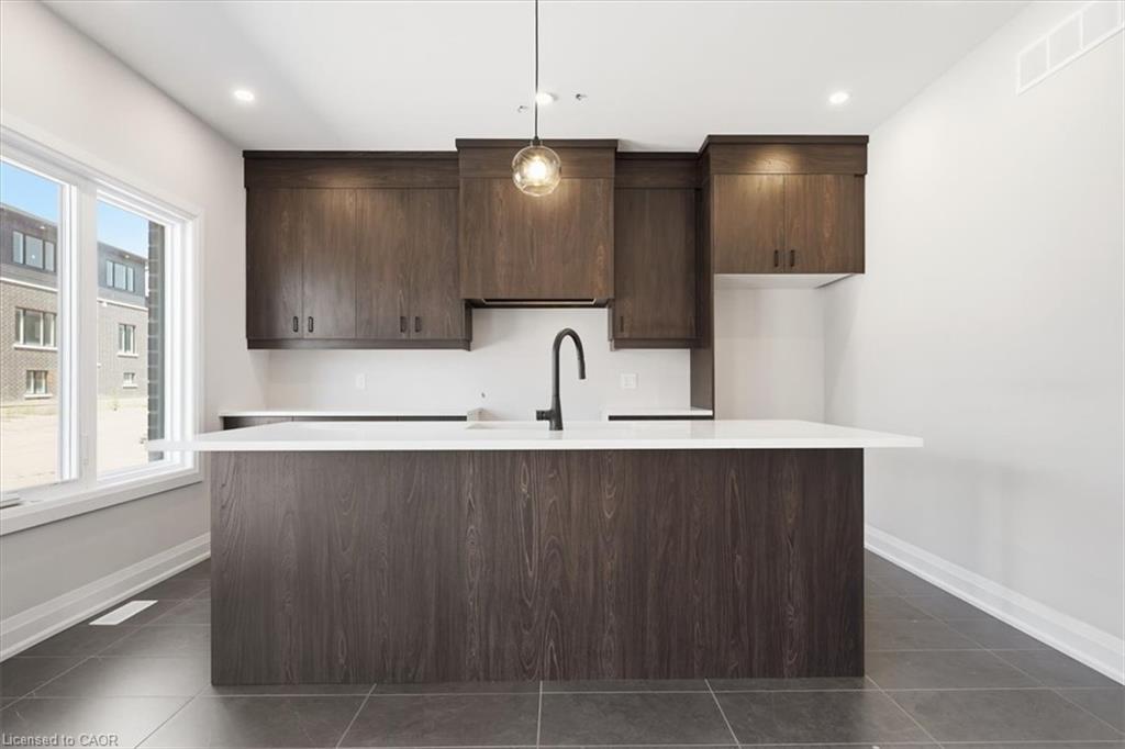 1-6561 Alexa Common Property Photo 11
