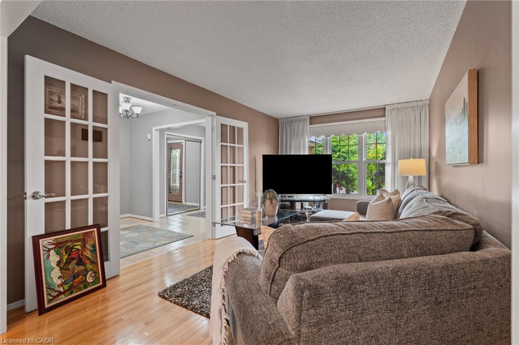 8 Cochrane Avenue Property Photo 5