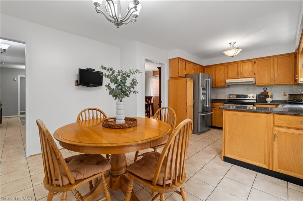 8 Cochrane Avenue Property Photo 9