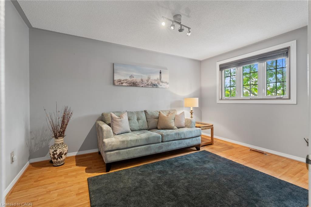 8 Cochrane Avenue Property Photo 21
