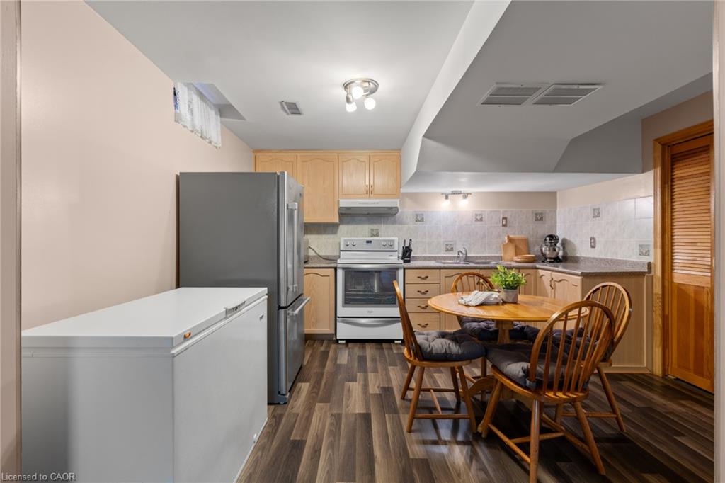 8 Cochrane Avenue Property Photo 30