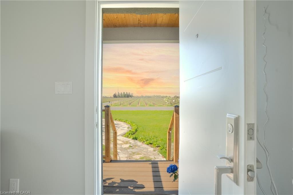 165 East & West Line Property Photo 6
