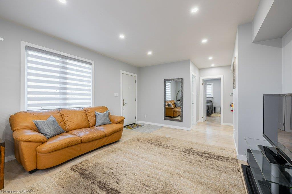 165 East & West Line Property Photo 11