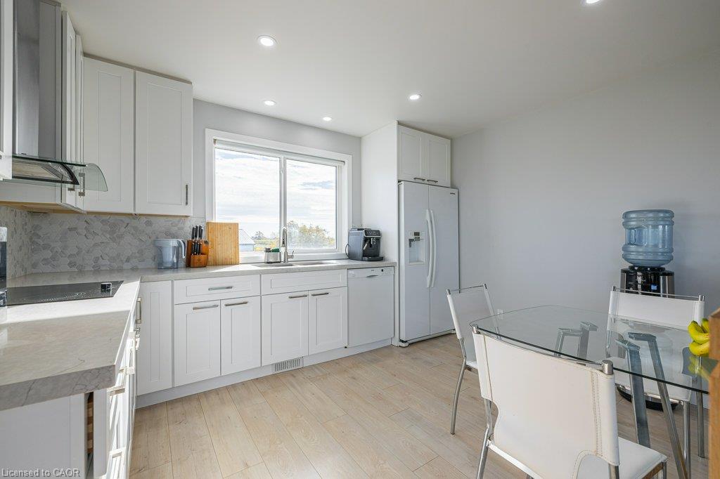 165 East & West Line Property Photo 35