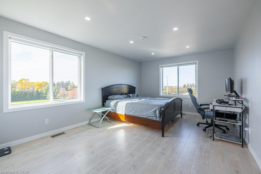 165 East & West Line Property Photo 41