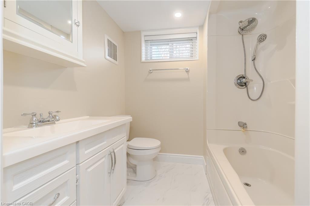 15 Edinburgh Road Property Photo 8