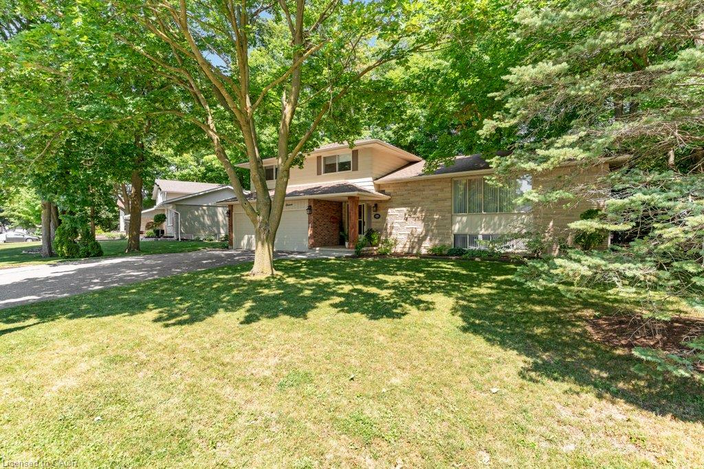 11 Grey Owl Drive Property Photo 2