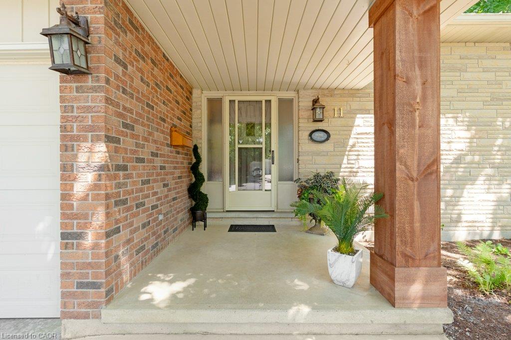 11 Grey Owl Drive Property Photo 3