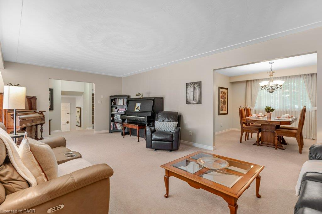 11 Grey Owl Drive Property Photo 21