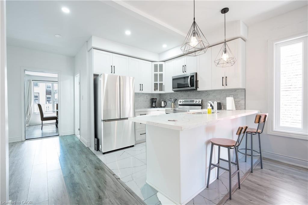 20 Somerset Avenue Property Photo 4
