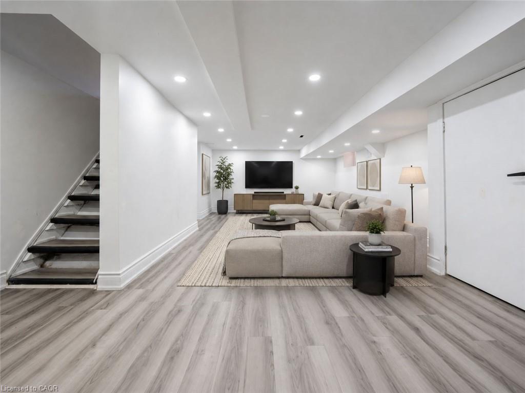 20 Somerset Avenue Property Photo 19
