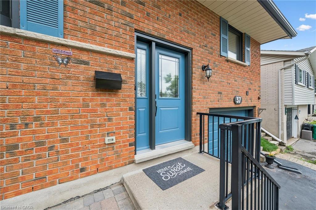 37 Dunsmere Drive Property Photo 6