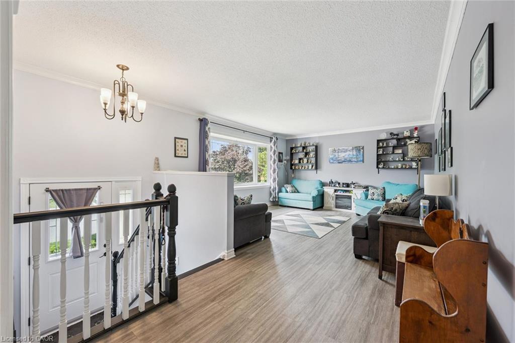 37 Dunsmere Drive Property Photo 8