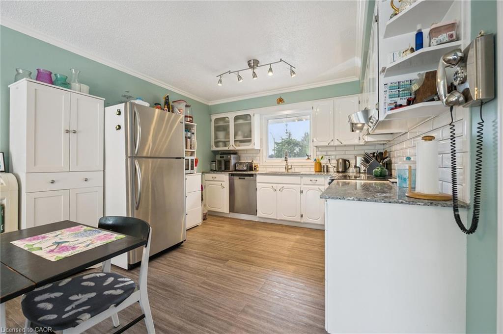 37 Dunsmere Drive Property Photo 13