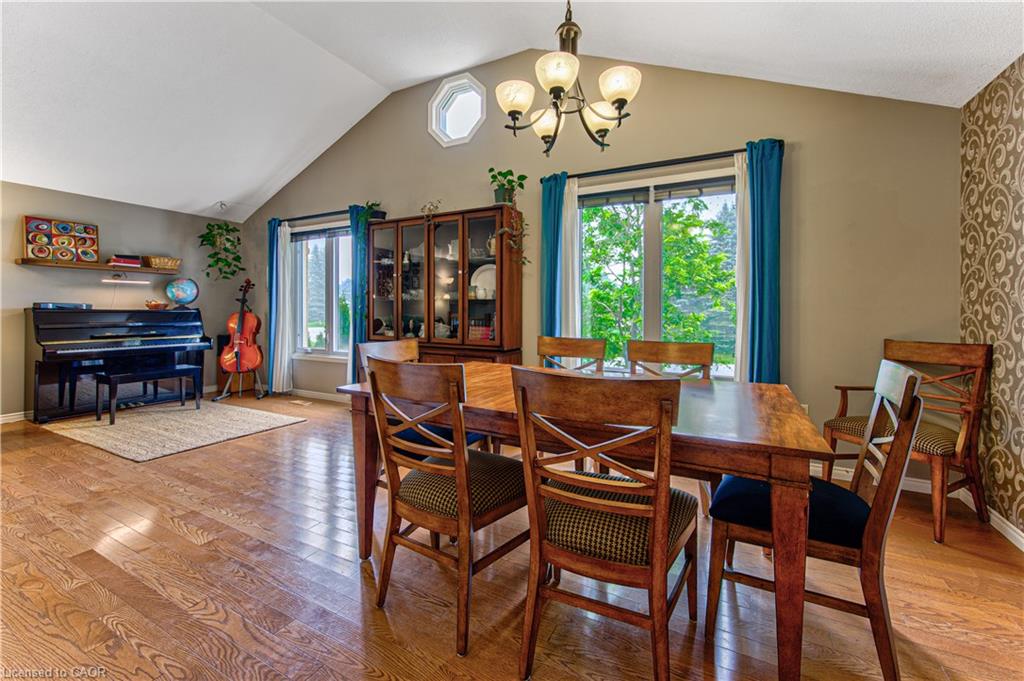 40 Peter Street Property Photo 13