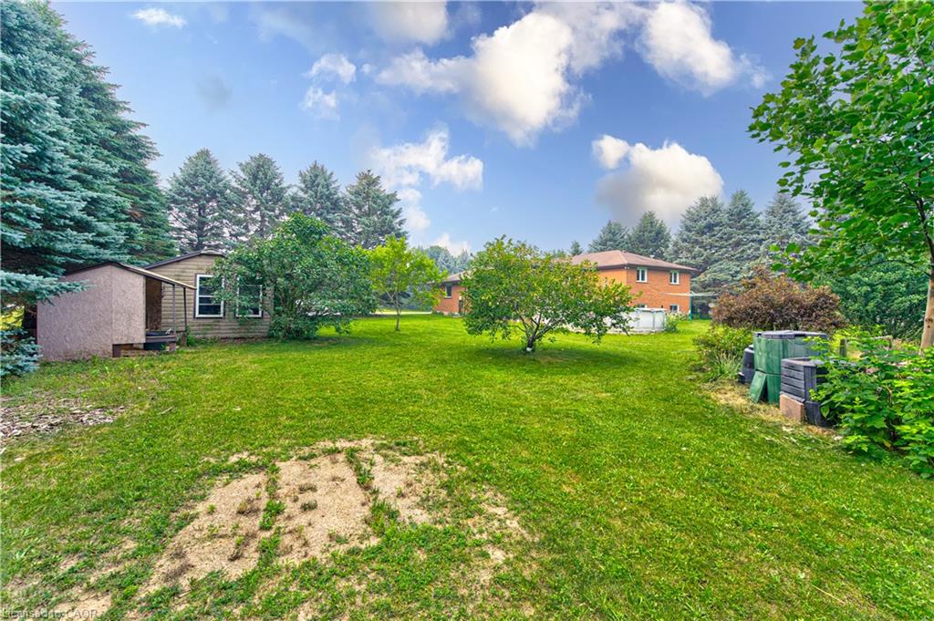40 Peter Street Property Photo 44
