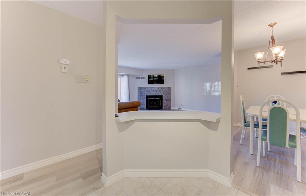 27-3085 Kingsway Drive Property Photo 12