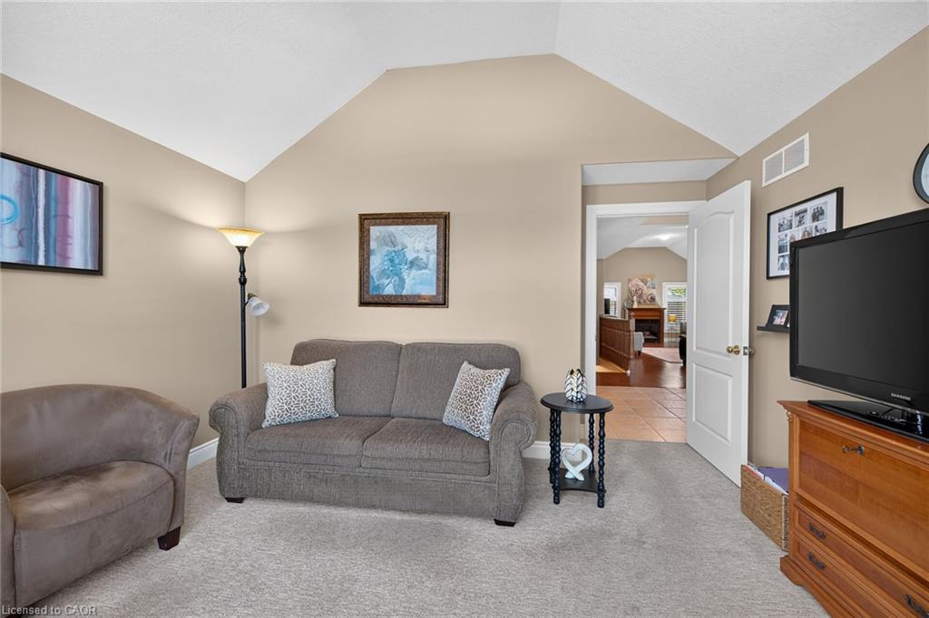108 Willowdale Crescent Property Photo 15