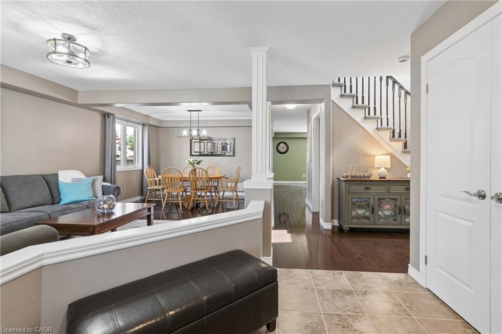 37 Applewood Street Property Photo 4