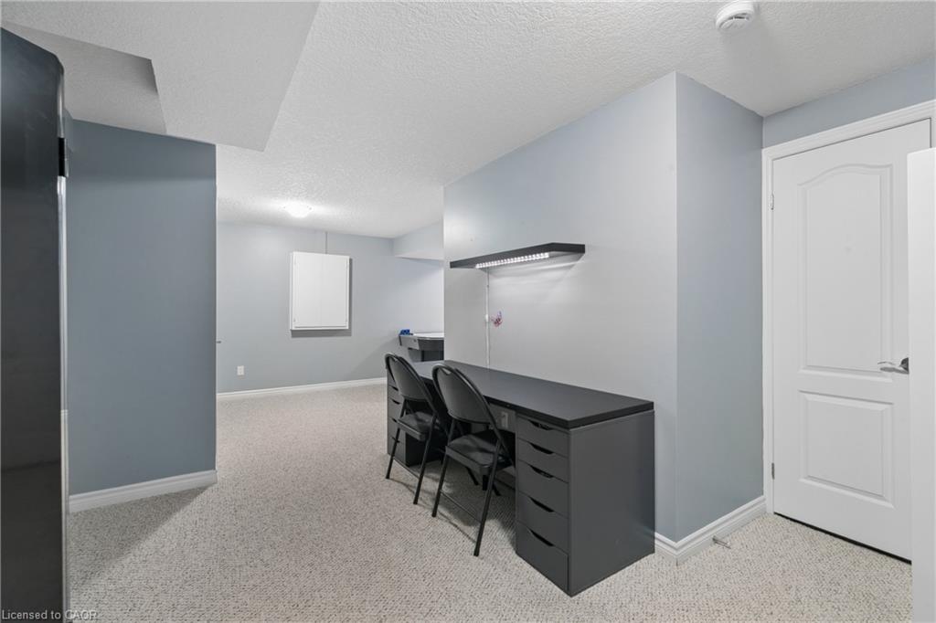 37 Applewood Street Property Photo 19