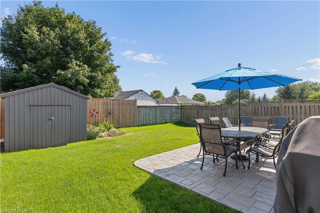 37 Applewood Street Property Photo 25