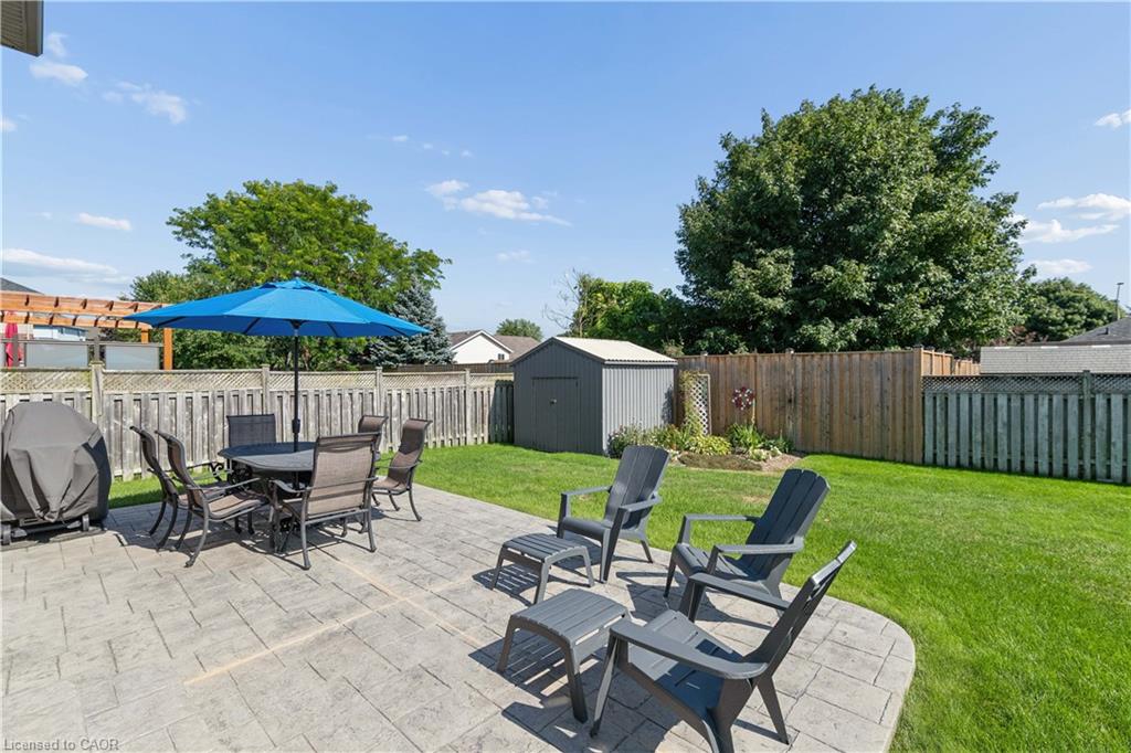 37 Applewood Street Property Photo 26