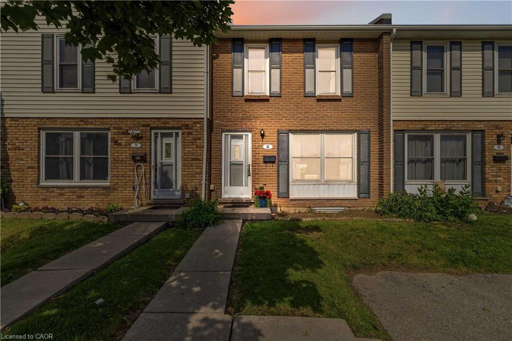 8-596 Grey Street Property Photo 1