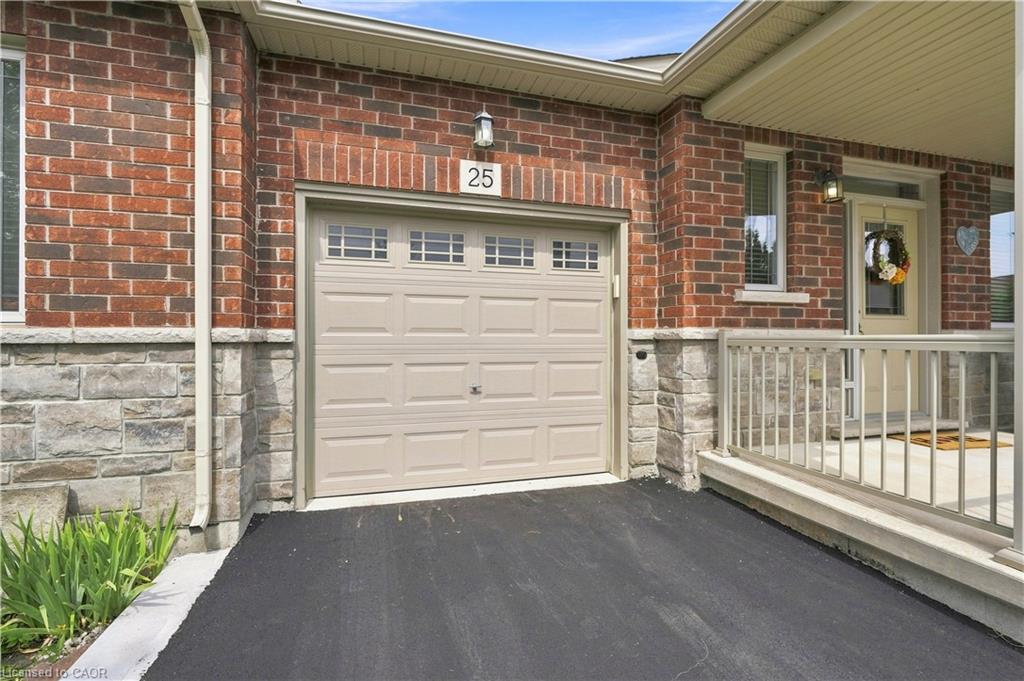 25 Stickland Lane Property Photo 4